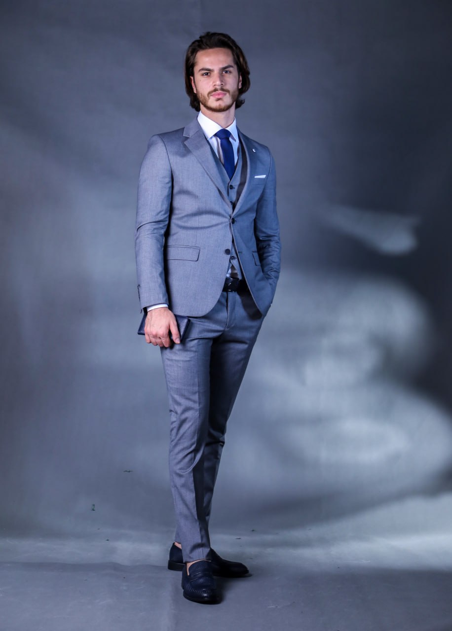 Calvin stripped suit in grey | Flamingo Fits