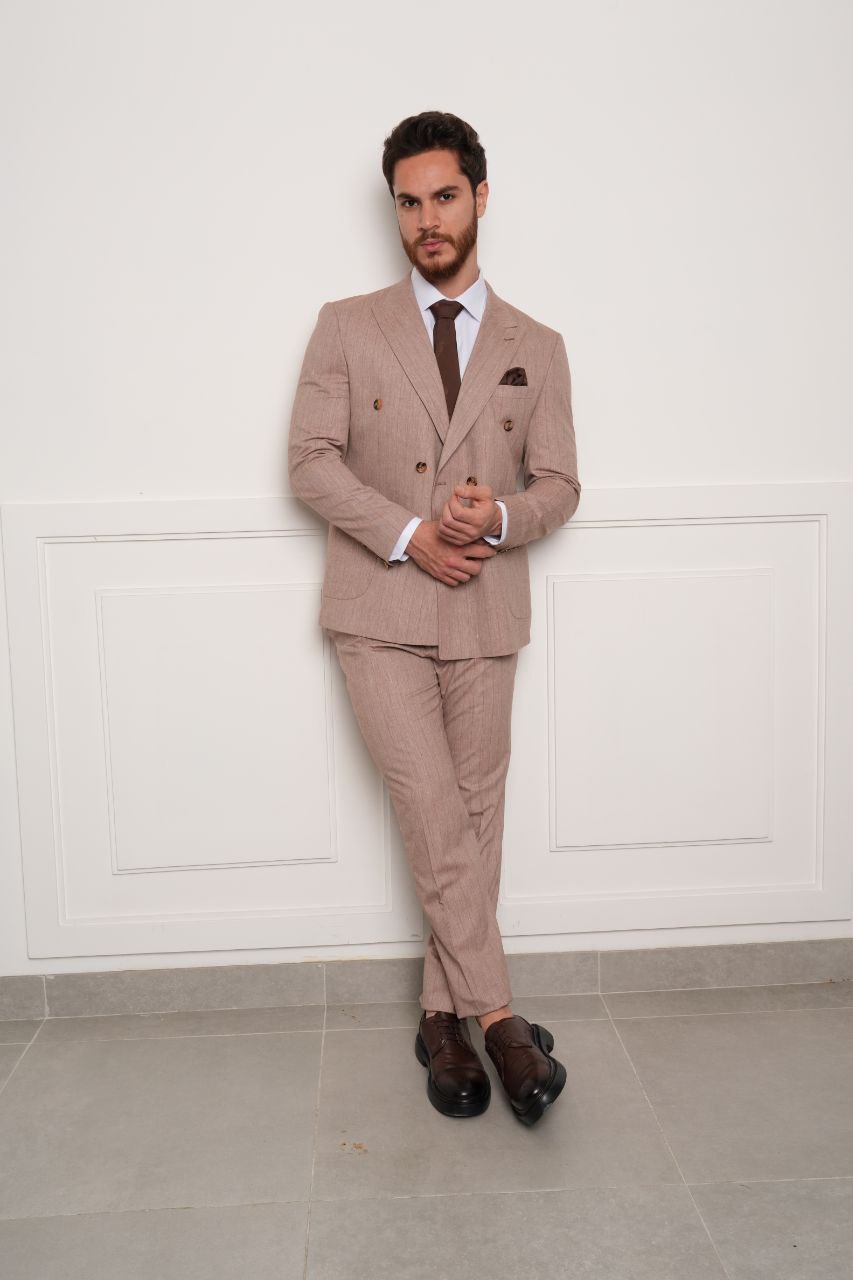 Dusky rose double-breasted suit in somow | Flamingo Fits