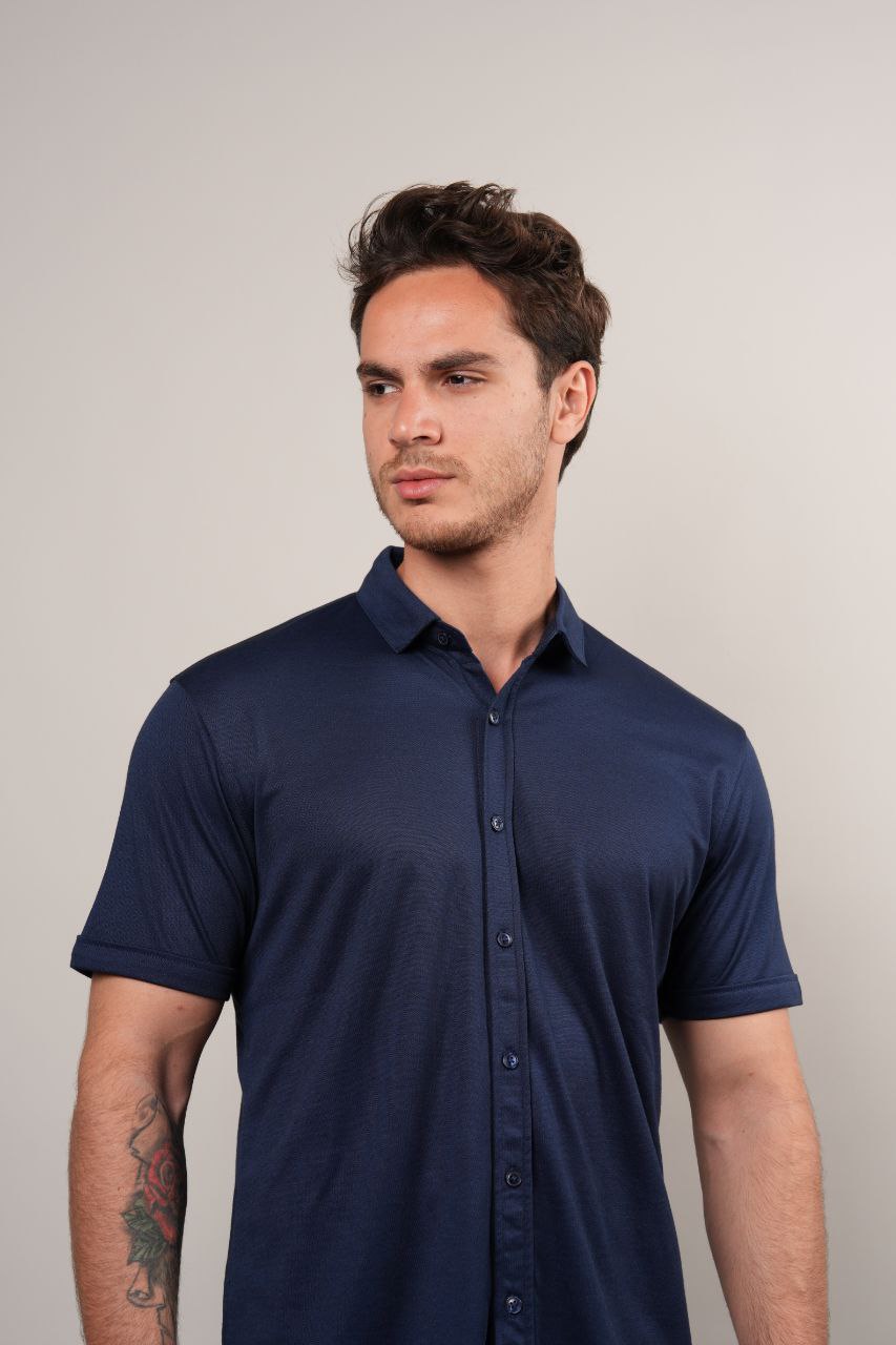 Navy breathable travel short sleeve shirt in navy | Flamingo Fits