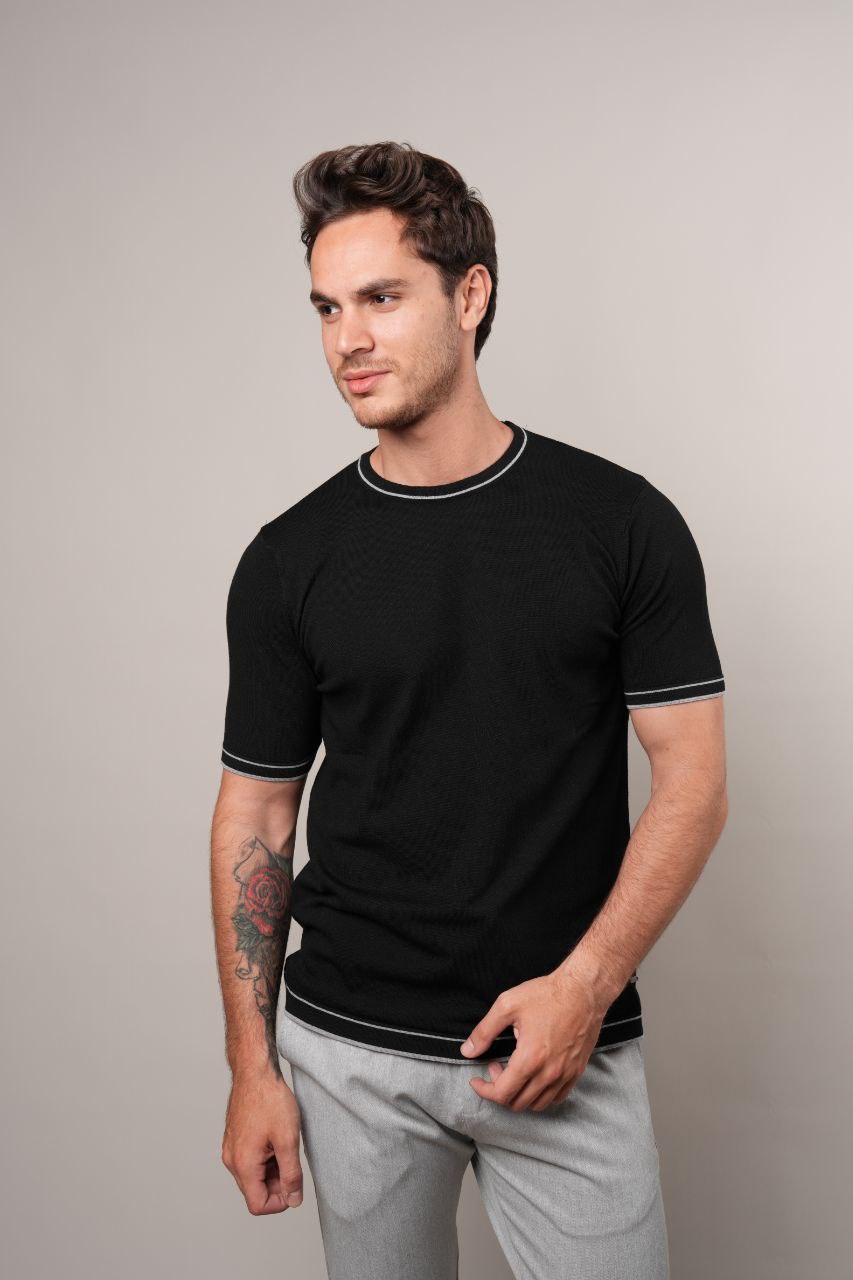 Black rare rings crew neck tshirt in black | Flamingo Fits