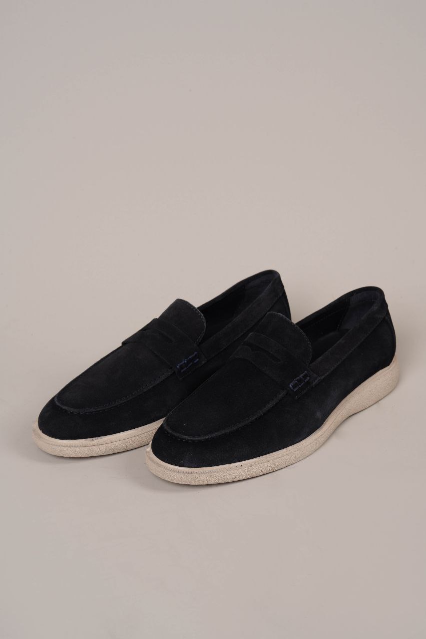 NAVY YACHT SUEDE LOAFER
