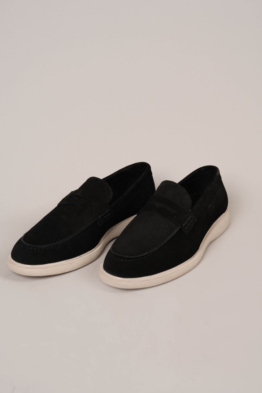 BLACK YACHT SUEDE LOAFER