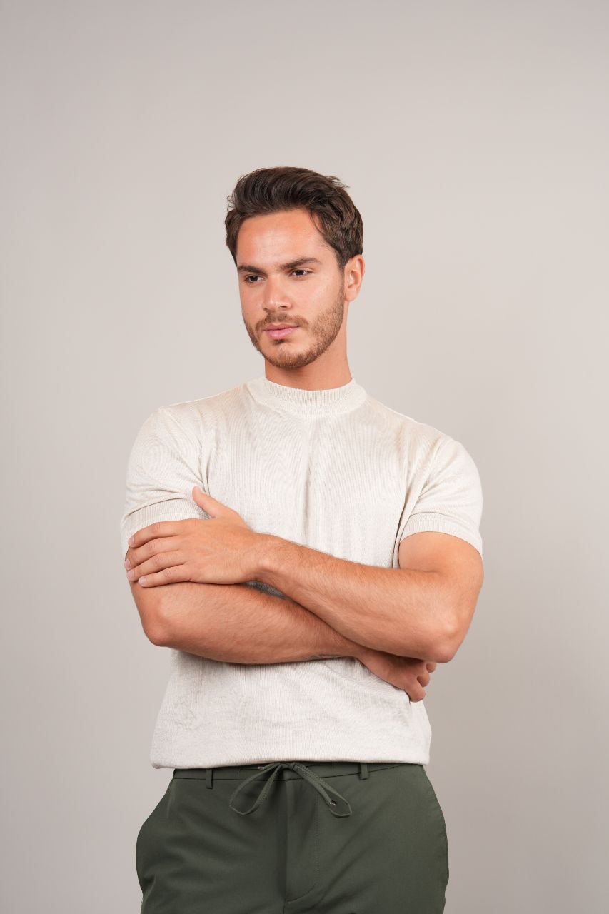 M & Men knitted mock- neck tshirt