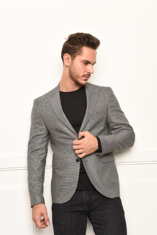 Grey pointed blazer in grey | Flamingo Fits