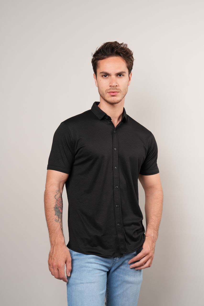 BLACK BREATHABLE TRAVEL SHORT SLEEVE SHIRT