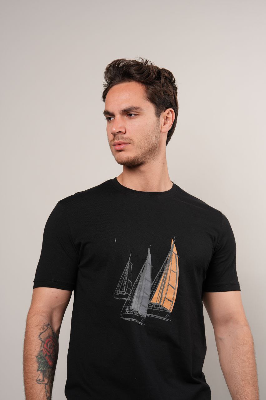 BLACK SAILBOAT GRAPHIC COTTON TSHIRT