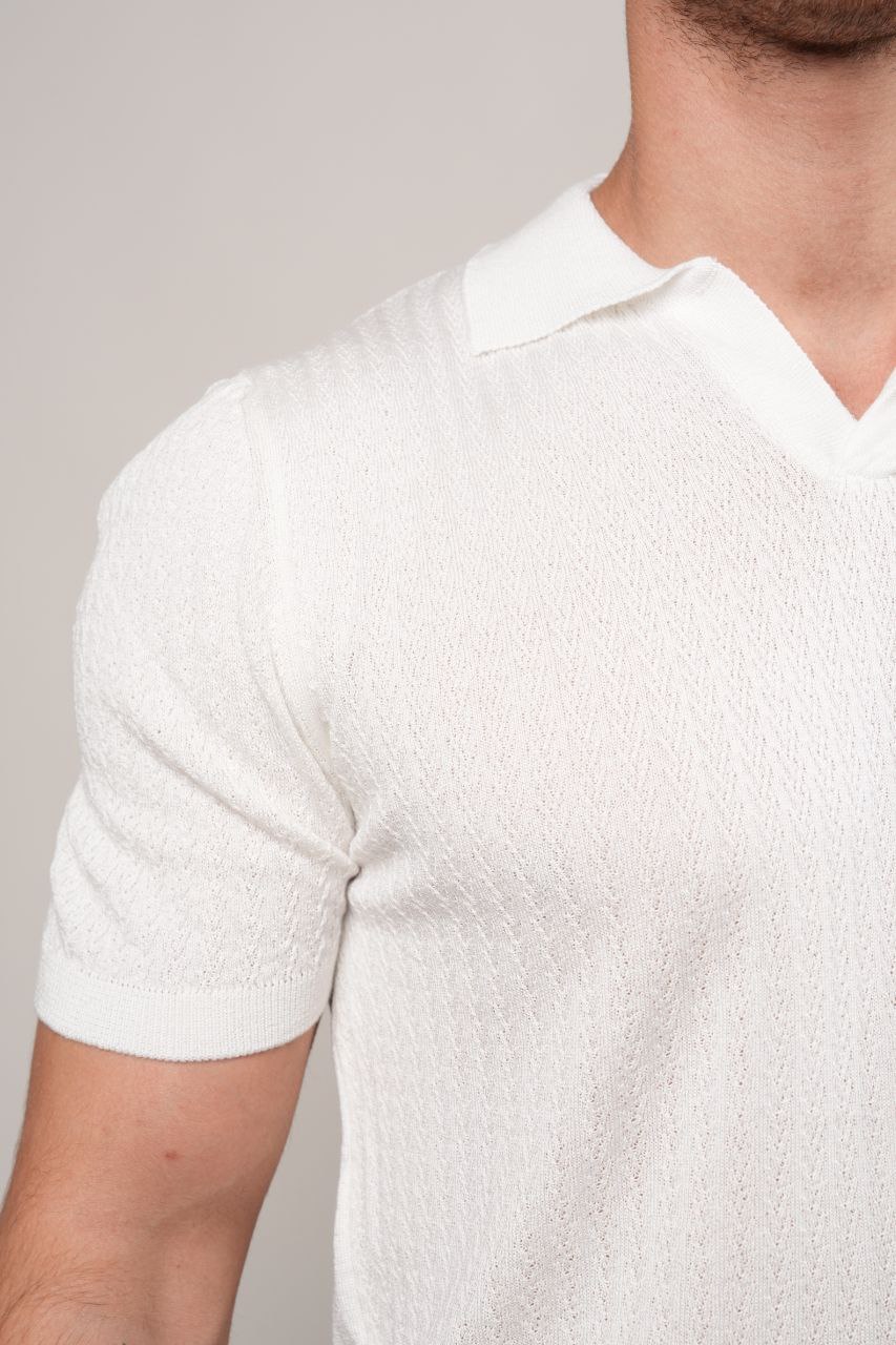 WHITE REVIVO KNITTED POLO NECK TSHIRT