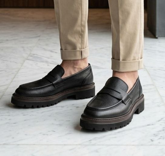 Black amber lug loafer in black | Flamingo Fits
