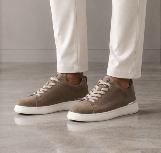 Beige chrome-heel sneakers in beige | Flamingo Fits