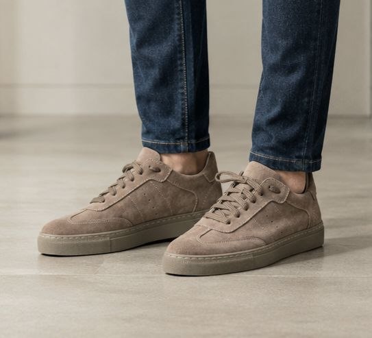 Beige sage suede low sneakers in beige | Flamingo Fits