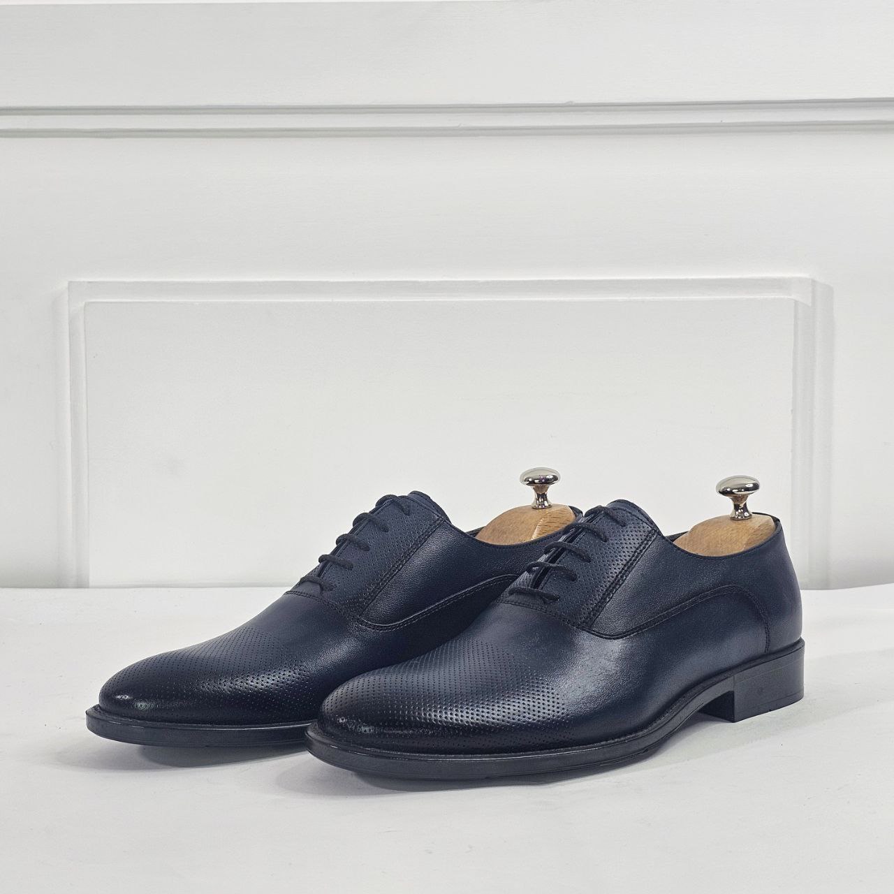Ella classic shoes in navy | Flamingo Fits