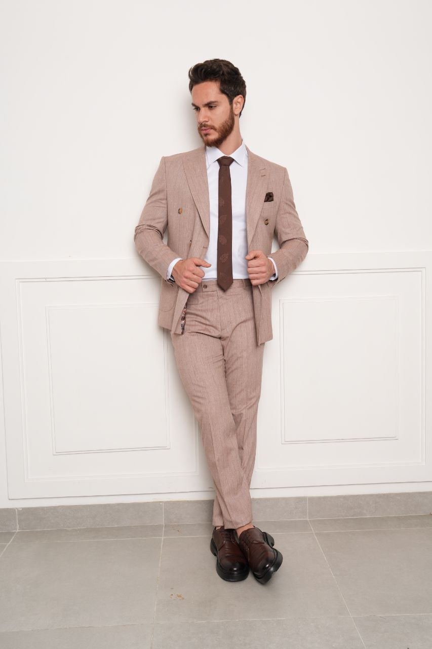 Dusky rose double-breasted suit in somow | Flamingo Fits