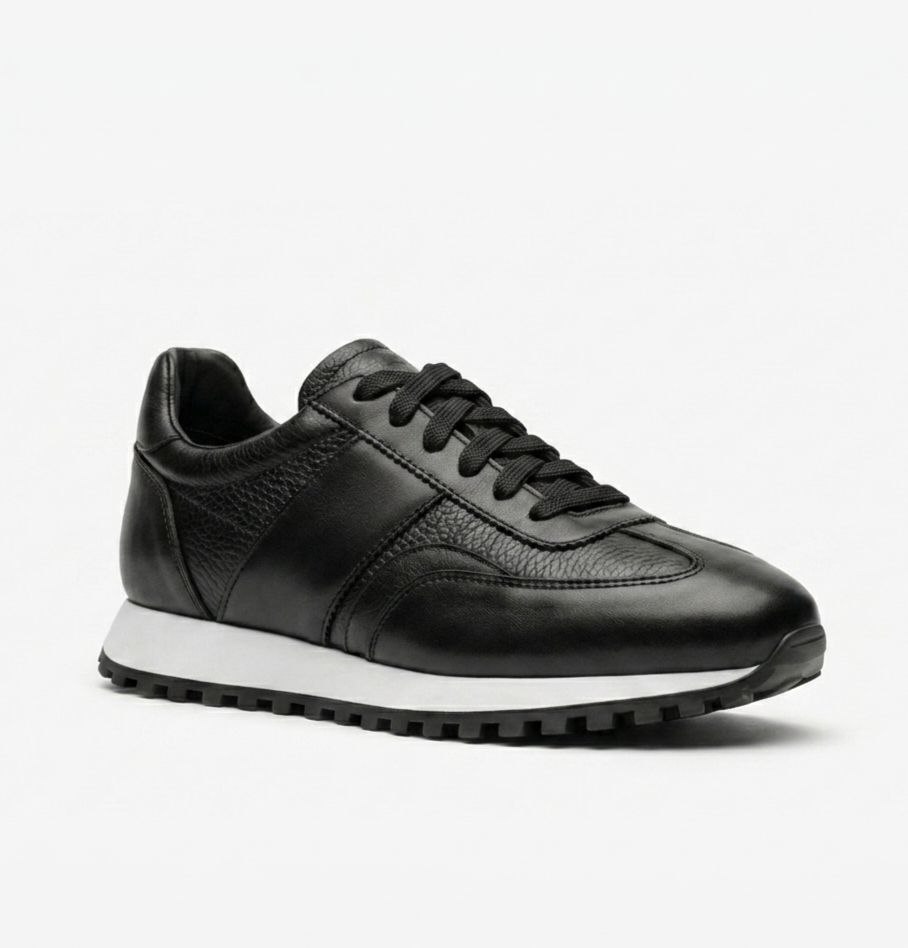 Black stealth trainer in black | Flamingo Fits