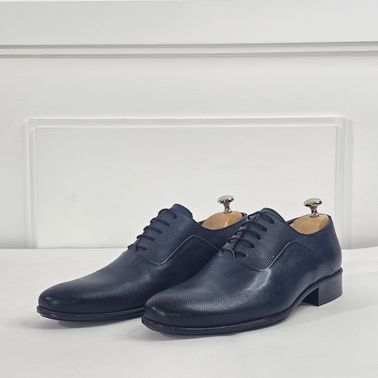 Murat classic shoes in navy | Flamingo Fits