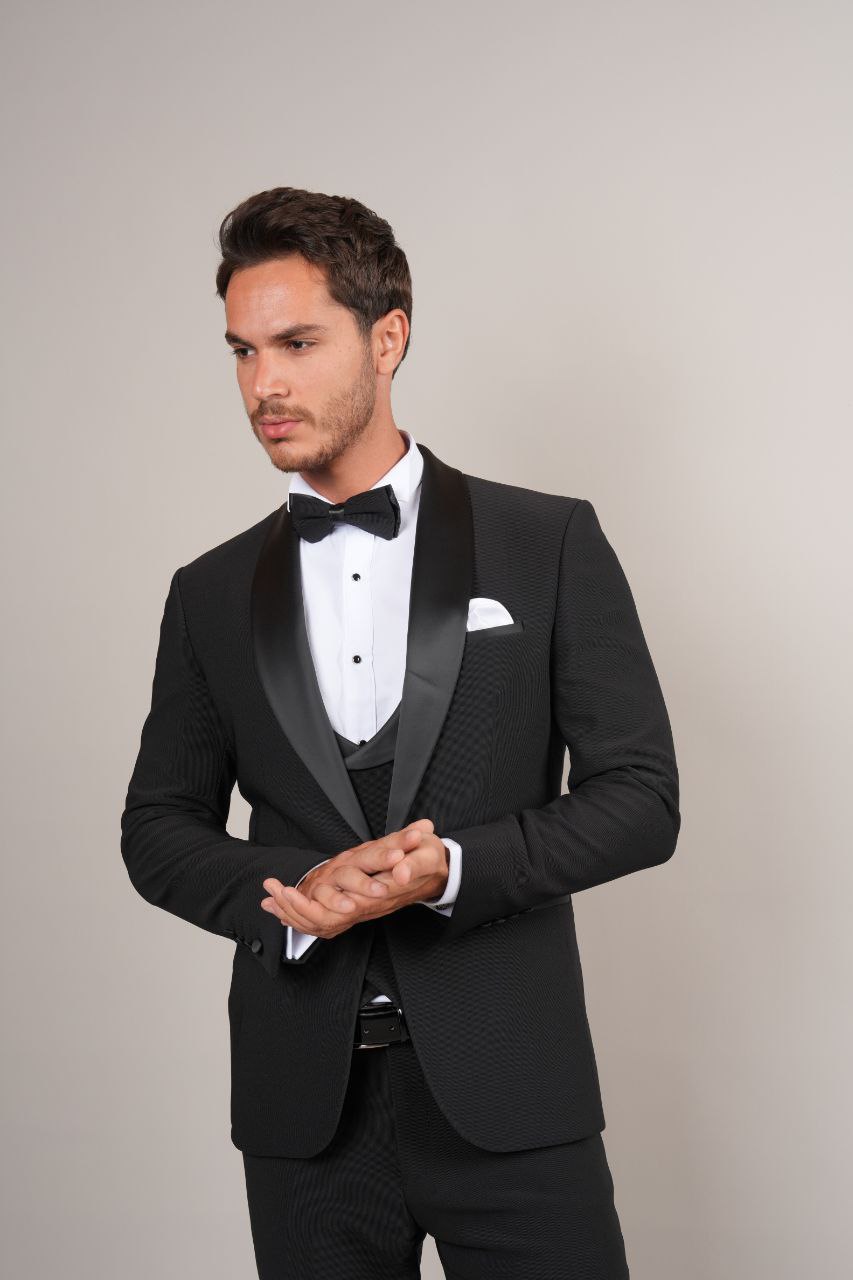 One Buttoned Black Shawl Tuxedo