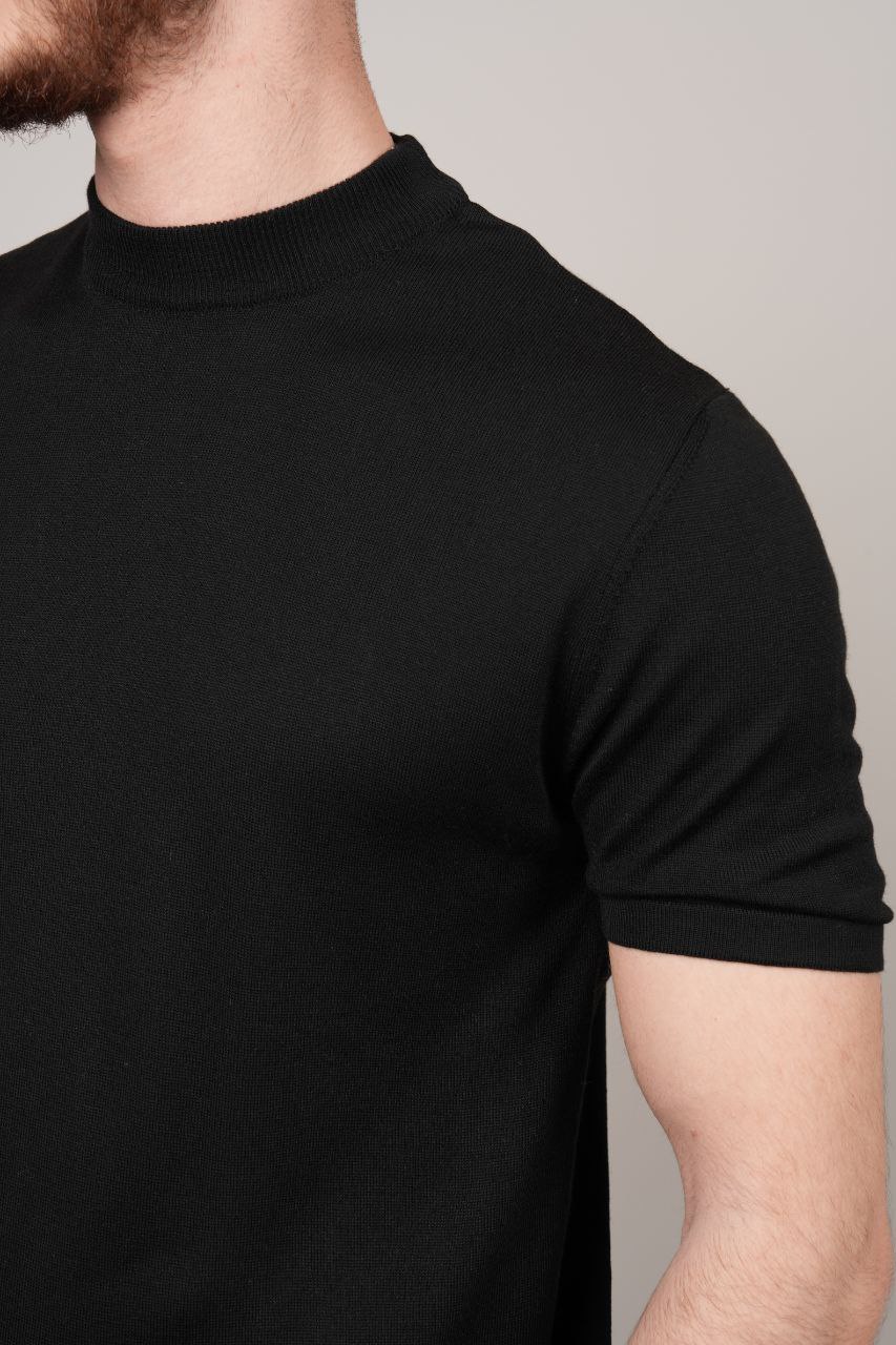 M & Men knitted mock- neck tshirt